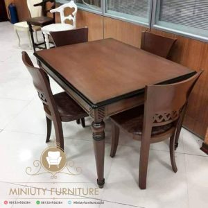 set meja makan luxury style jepara, set meja makan mewah klasik model terbaru, Set Meja Makan Gold Duco Ukiran Klasik Terbaru, meja makan mewah, meja makan klasik, meja makan modern, set meja makan minimalis, set meja makan jepara terbaru, model kursi makan klasik, jual kursi makan mewah ukir jepara, harga set meja makan klasik jepara, meja makan kayu trembesi, meja makan rotan, set meja makan jati jepara, set meja makan ukir, mebel jepara, furniture jepara, miniuty furniture