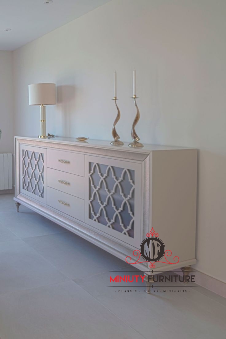 bufet tv bufet konsul modern duco putih meja console model terbaru, mebel minimalis, mebel mewah, mebel classic, mebel elegant, furniture minimalis, furniture mewah, furniture classic, furniture elegant, mebel kayu jati, furniture kayu jati, mebel kayu, furniture kayu, interior furniture, furniture multiplek, mebel multiplek, meja konsul ukir klasik italian style, furniture kayu jati, furniture kayu sungkai, model meja konsul terbaru, model meja konsul italian style, model meja konsul luxury eropa, Console Table Mirror Ukiran Kayu Jati Jepara, meja konsol mewah, meja konsul klasik, mebel custom, mebel minimalis, mebel furniture, meja konsol ukiran jepara, mebel interior furniture, meja konsol dan cermin, meja konsol jepara, meja konsol jati ukir, pusat mebel custom, mebel custom, model meja konsol terbaru, jual meja console model terbaru, meja console mewah, meja konsul jati klasik, furniture jepara, mebel jepara, miniuty furniture